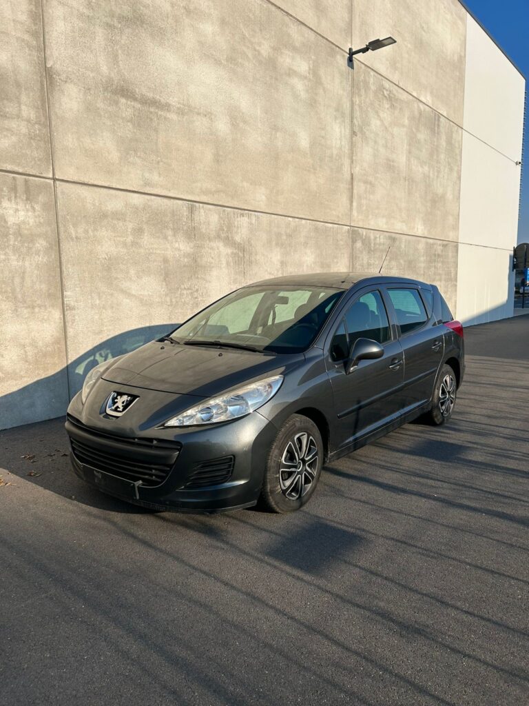peugeot 207 sw 1.4 benzine 54kw bj:2010 km:115850 1jaar garantie